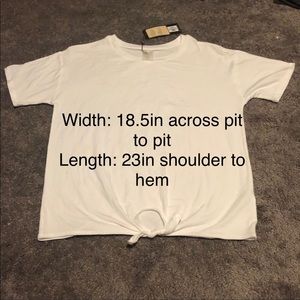 NWT! Calia tie front short sleeve tee.